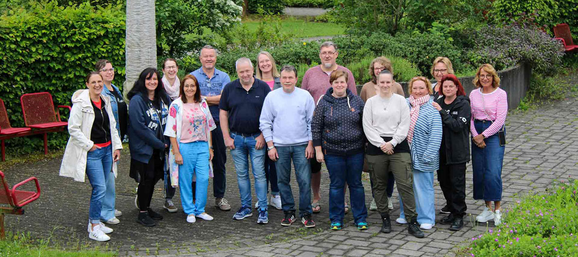 caritas-schule-mariannhill-menschen-gruppenfoto-schulbegleitung